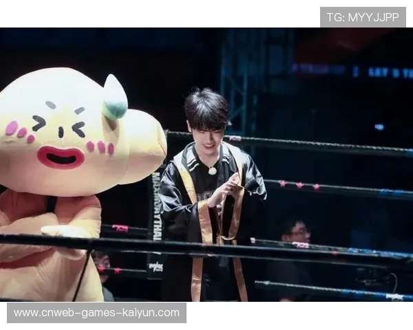 网红拳击赛开打!两位千万粉丝博主拳台互殴 网红拳击赛开打!两位千万粉丝博主拳台互殴