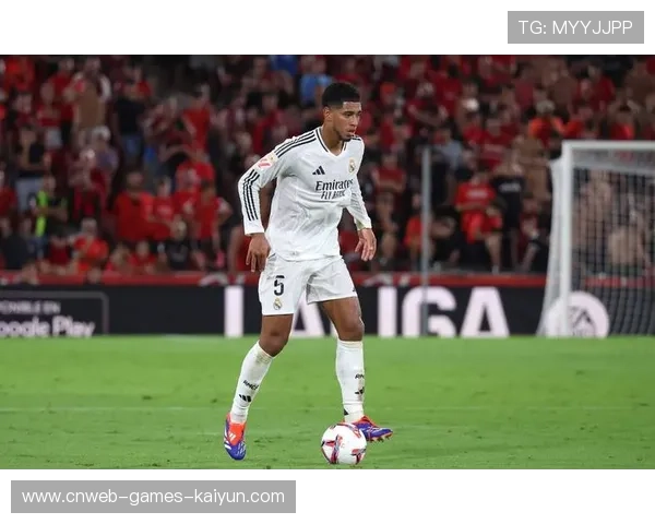 西甲皇马中路反复渗透，最终形成致命一击